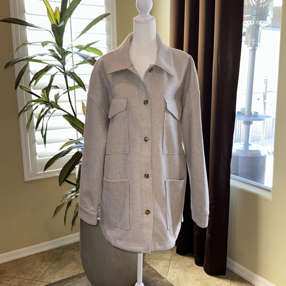 New - Women’s Banana Republic Structured Shirt Jacket - Large